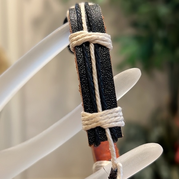 Leather Rope Tribal Elephant Bracelet. Unisex, expands to fit most wrists. Black - Picture 4 of 6